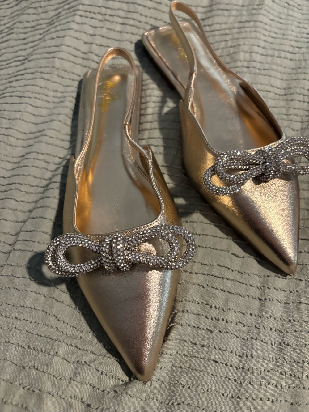 New Lilly Pulitzer metallic gold flats with bow